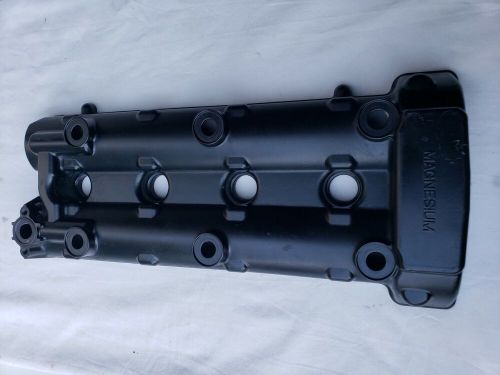 Oem suzuki hayabusa cylinder head cover