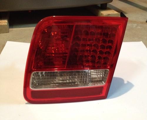 03 04 05 06 07 audi a8 tail light lamp assembly right side on trunk lid