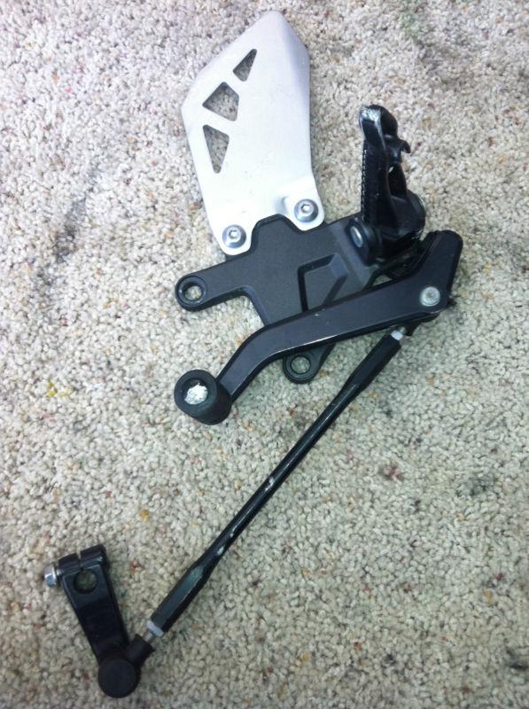 11 12 13 kawasaki zx10r left peg rearset oem 999k nice shifter