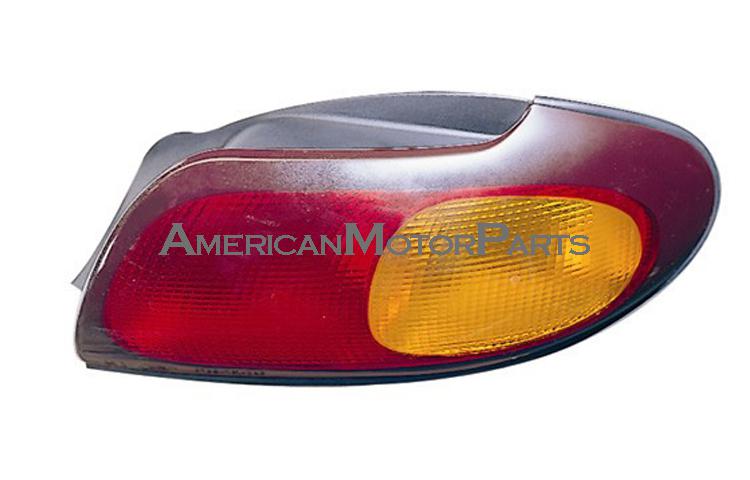 Passenger replacement red/amber lens tail light 96-97 ford taurus 4dr f6dz13404a