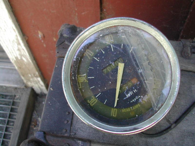 Alfa romeo giulia sprint gt used speedometer for restoration or par