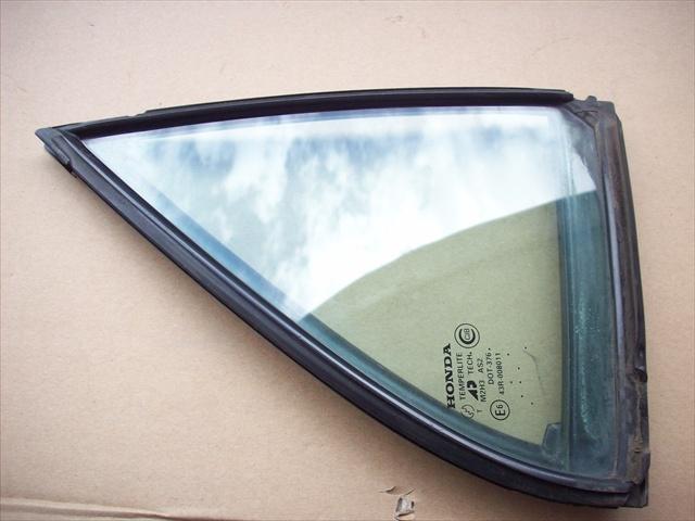 98-02 honda accord rear door quarter glass lh right (sedan only)