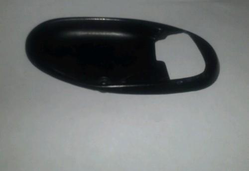 98 mitsubishi eclipse  mb913246  passenger right side door handle trim 