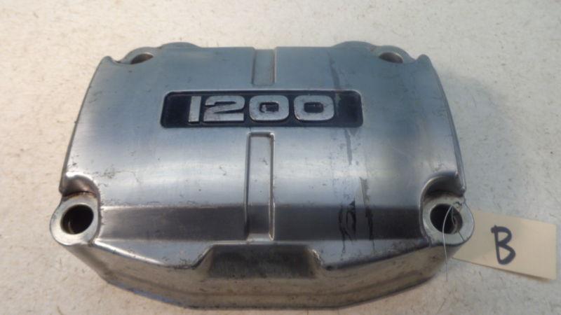 1984 honda gl1200 valve cover b hm600