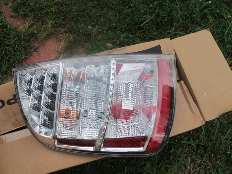 04-05 toyota prius tail lamp light driver side left lh