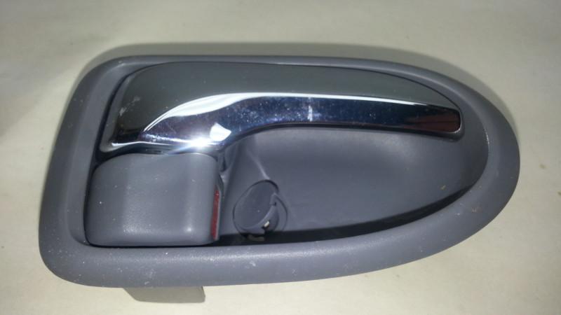 Genuine mazda mpv 04-06 passenger inner door panel handle rh right gray chrome