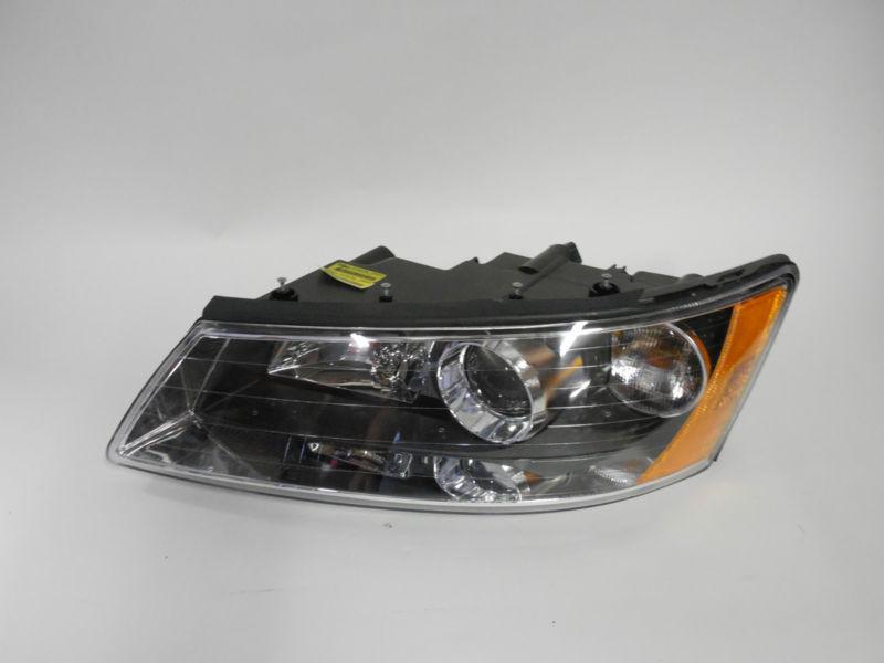 06 07 08 hyundai sonata left headlight nice! 