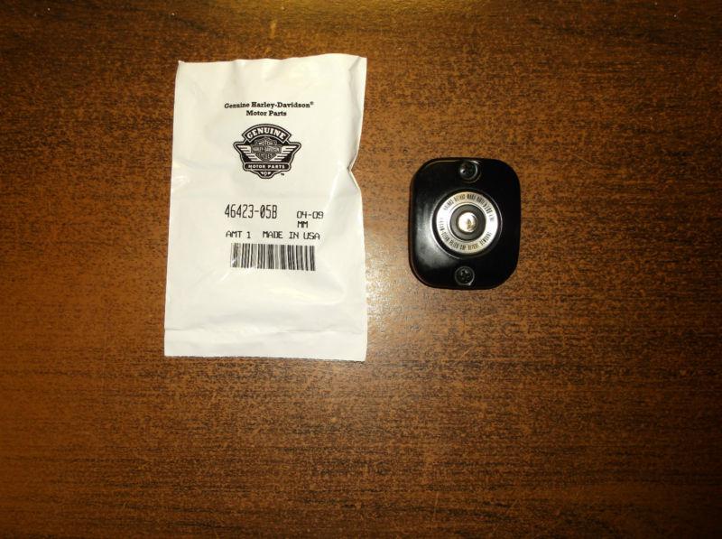 Harley-davidson (take off) 46426-05b master cylinder cap/cover