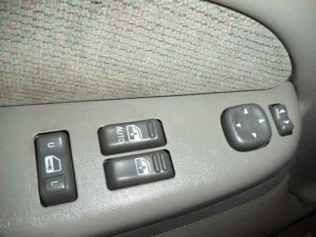 00 01 02 tahoe left electric door switch driver's single seat only (130082)