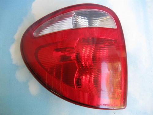 01 02 town country voyager caravan driver tail light 2001 2002 2003   oem