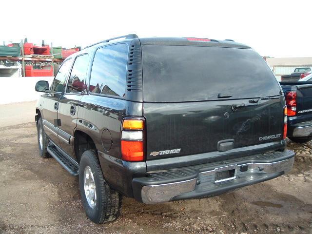 2005 chevy tahoe tail lamp light left