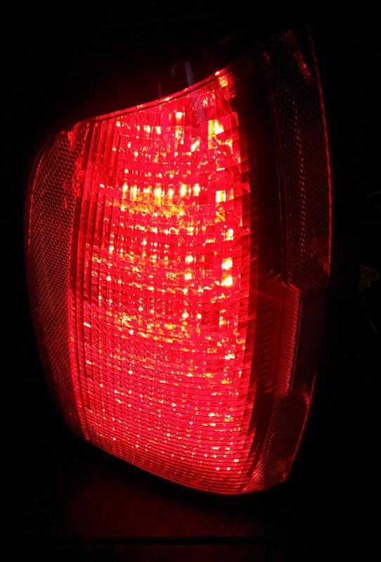 2000 - 2005 cadillac deville dts led tail light taillight passenger right side