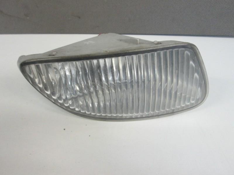 99 00 01 toyota solara right  fog light fog lamp used oem 