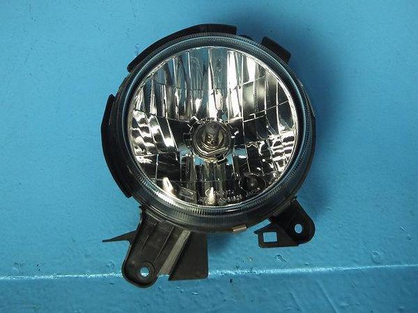 Daihatsu naked 2002 right head light assembled [4610800]