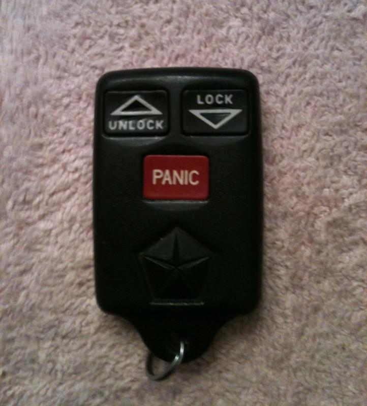 Chrysler p/n 4586076 key fob keyless entry remote alarm clicker