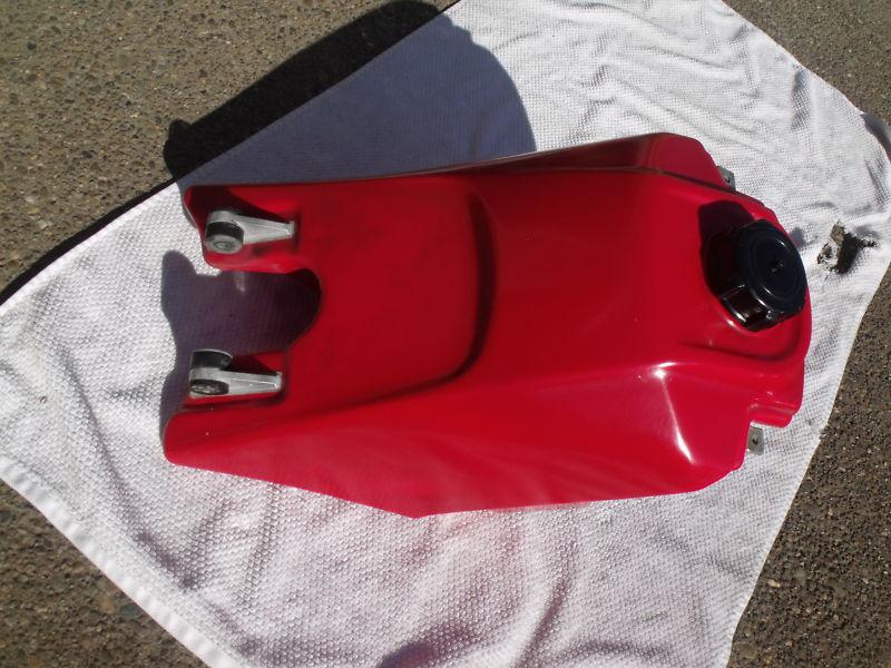 Vintage, 1985 honda atc 250r fuel tank and tanks shrouds, and right, nice!