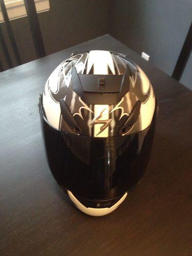 Scorpion exo 700 motorcycle helmet - medium