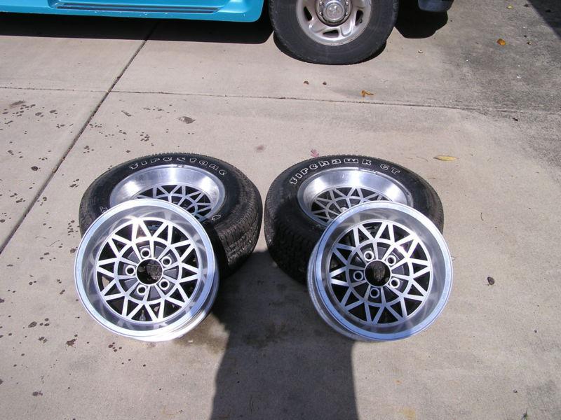 Aluminuim wheels 15x7"