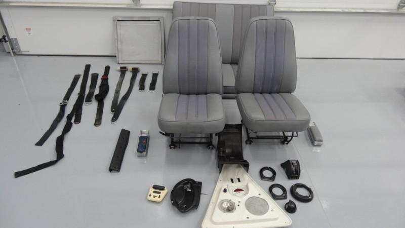 Piper pa28 pilot/copilot seats rear bench w/side panels/seat belts, plastics