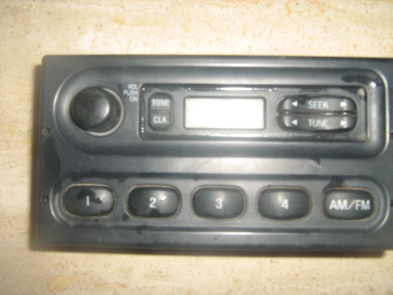 Ford f250 f350 f450 f550 super duty radio 1999 2000 2001 2002 2003 2004 am/fm 