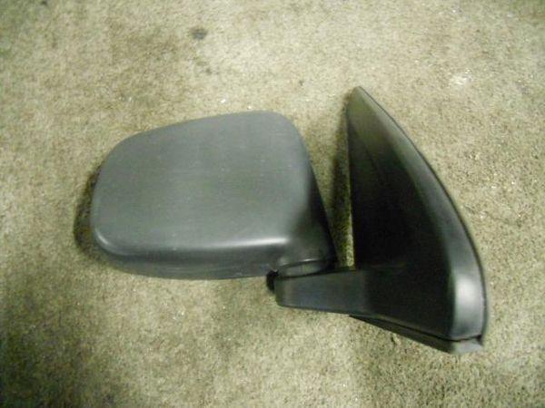 Mitsubishi minica 2001 right side mirror assembly [6113500]