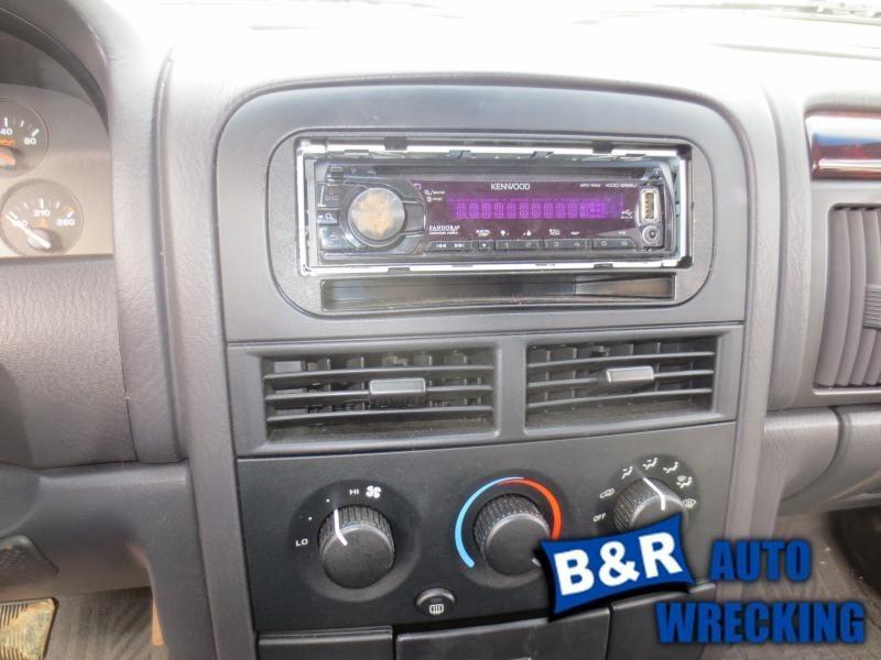 Radio/stereo for 00 jeep grand cherokee ~