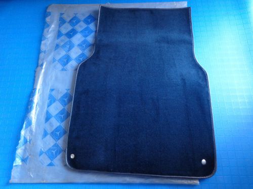 Mercedes benz w116 floor mat oem 280s 280se 350se 450se 300sd rear right blue