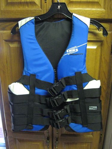 Pwc jet ski boat slippery 4 buckle nylon life jacket vest 3240-0150 32-36 small