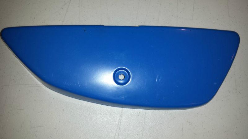 New kawasaki 36007-013-27 rh side cover 1969 c2ss roadrunner blue