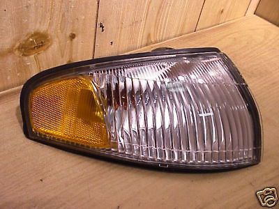 Mazda 626 98-99 1998-1999 corner light  passenger rh right oe