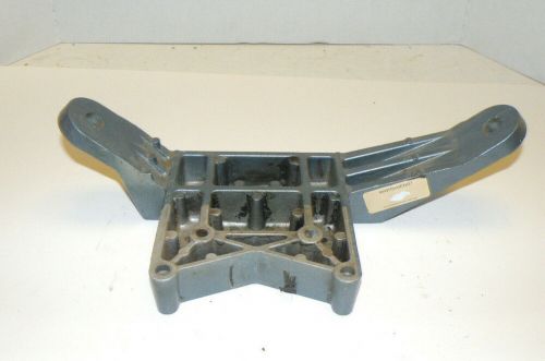 1987 - 1993 yamaha wave runner jammer engine bracket 2 oem# 6k8-44519-00-94