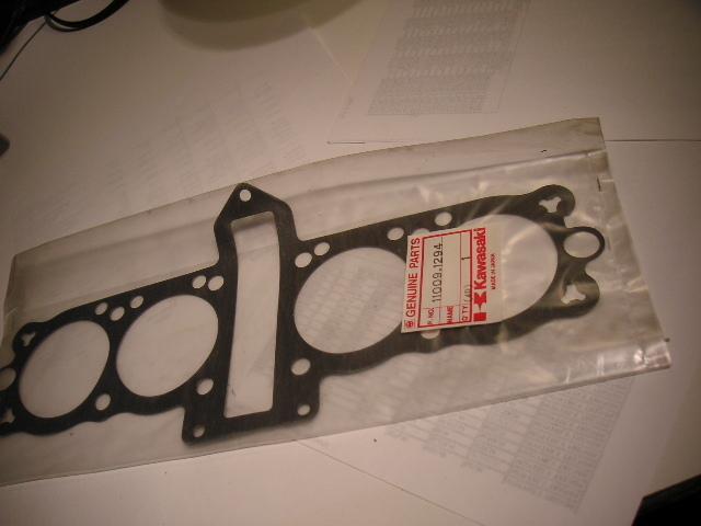 Cylinder base gasket    kz550 kz 550 gpz ltd zx550  11009-1294  kawasaki nos