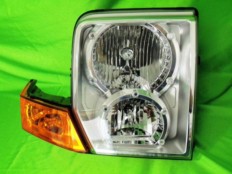 06 07 08 09 10 jeep commander right headlight oem 55396536af **warranty**h7-99 