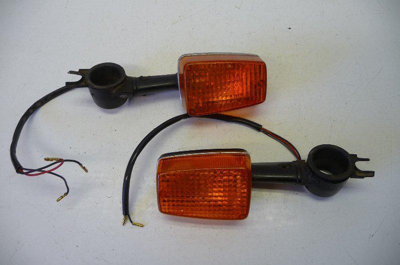 #3249 honda cb900 cb 900 super sport front turn signals / indicators