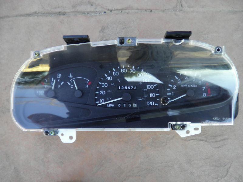 98 99 00 01 02 03 escort speedometer cluster mph cpe zx2 125573