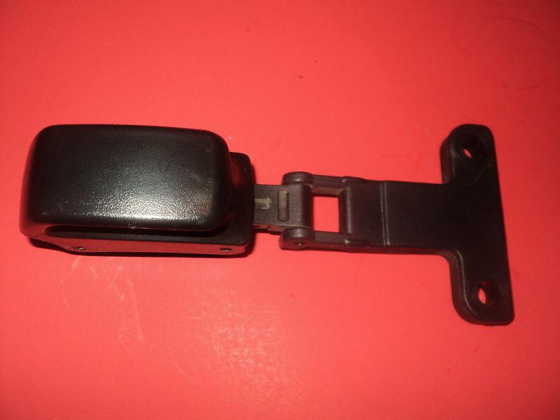 93-98 quest villager window latch passenger side rear oem 94 95 96 97