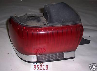 Lincoln 90-93 continental tail light/lamp left/outer 1990 1991 1992 1993