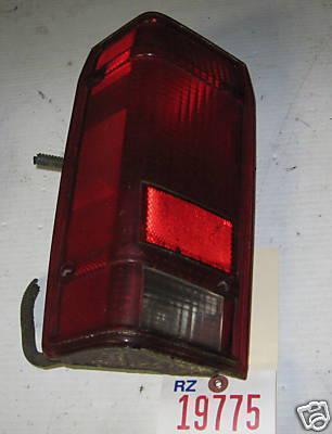 Ford bronco 2 tail light/lamp 1984-1990 left 1984 1985 1986 1987 1988 1989 1990