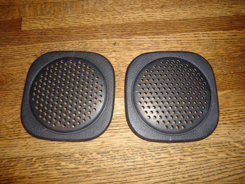 Suzuki sidekick / geo tracker rear speaker grills 4 door