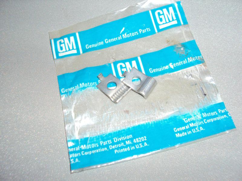 Nos gm ss nova chevelle z28 442 gto impala trans am washer nozzle bracket set