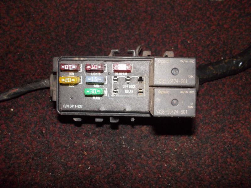  arctic cat 400 4x4   fuse block w/ fuses   03-08