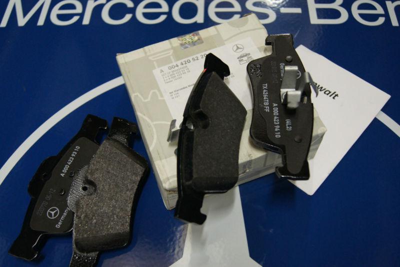 Mercedes benz genuine rear brake pads gl gl320 gl350 gl450 gl550 x164 0044205220