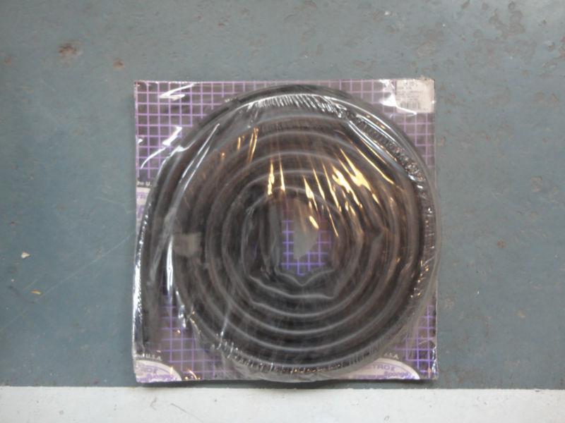 Door seal  lm 100-c  metro moulding