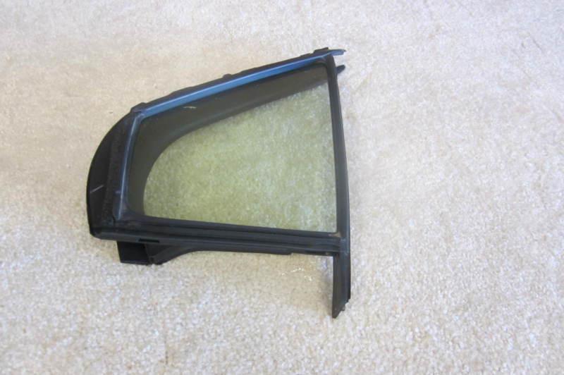 2012 2013 toyota yaris 4dr hatchback nice oem left front door vent glass #7612