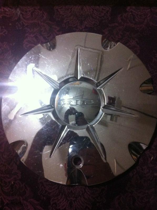 1 dip wheels chrome center cap  part#  c10d25  stock# 292