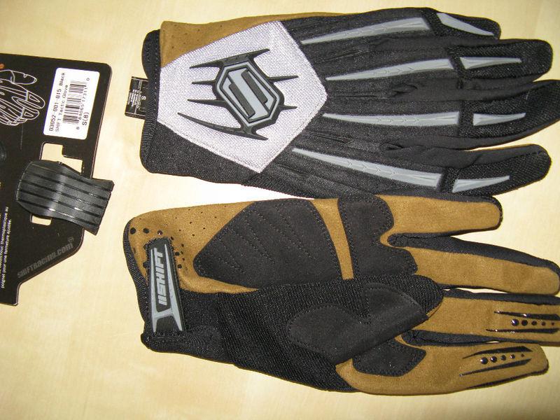 Five pairs - mens  shift motocross gloves - adult small - 1 black + grey