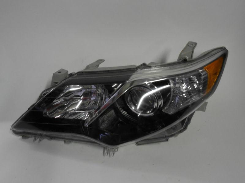 2012 2013 toyota camry oem left headlight nice! 