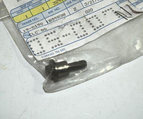 New 1988-2005 omc johnson 10-30 hp evinrude connector screw part 329332 af bx-11
