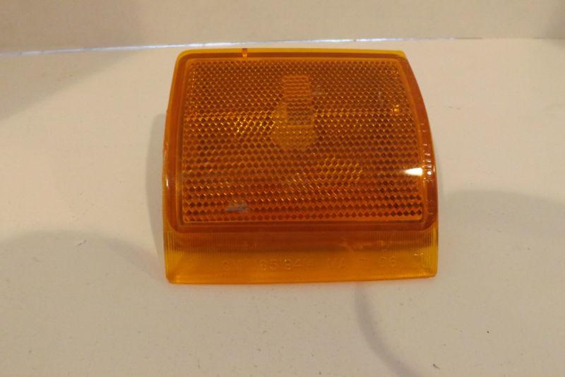  gm side marker corner parking light lamp passenger side part number 16519414