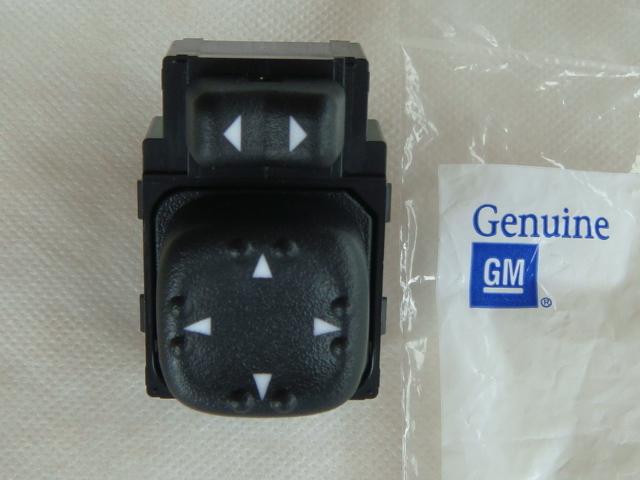 Chevrolet chevy gmc chevy truck suburban 2000 2001 2002 mirror control switch